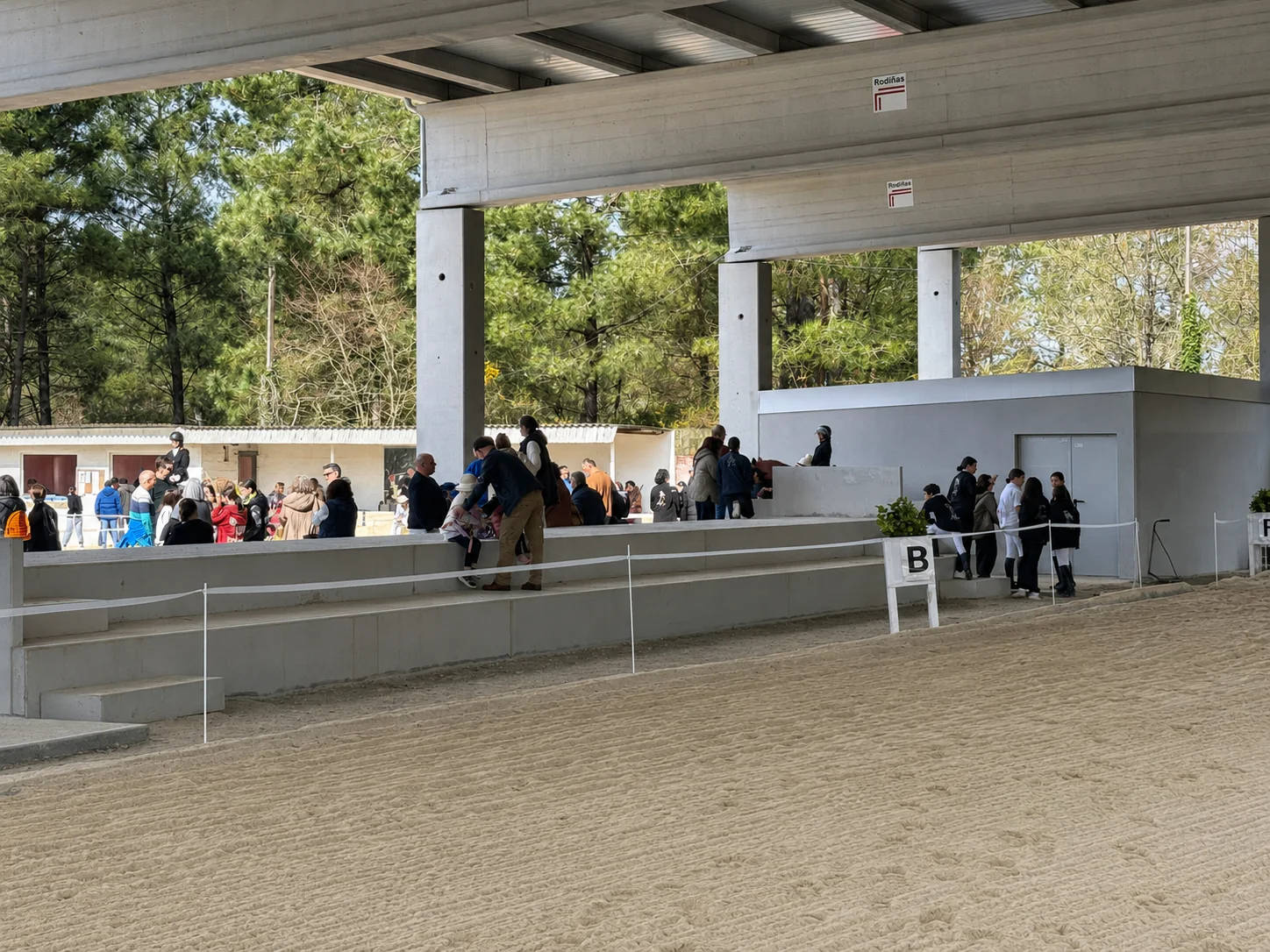 Pista cubierta y gradas de San Amaro